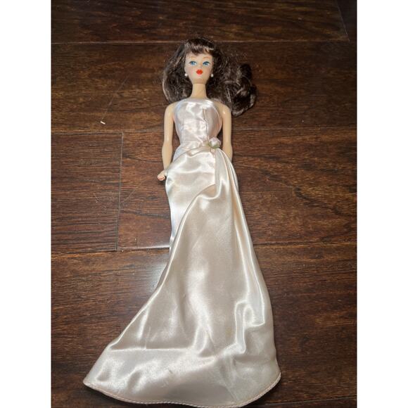1995 Enchanted Evening Barbie Doll Pink Satin Gown Brunette - Picture 3 of 12